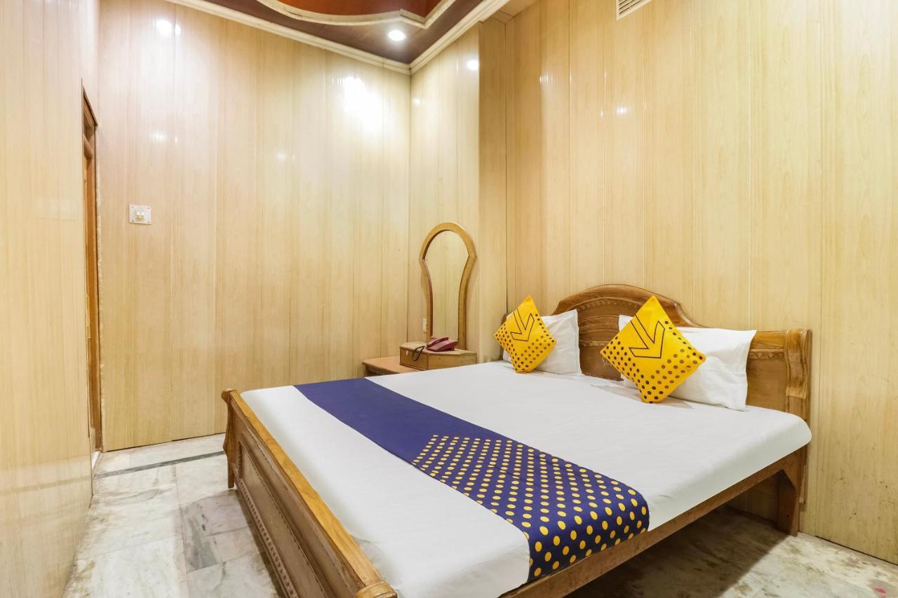 SPOT ON 65416 Hotel Classic Lucknow Esterno foto
