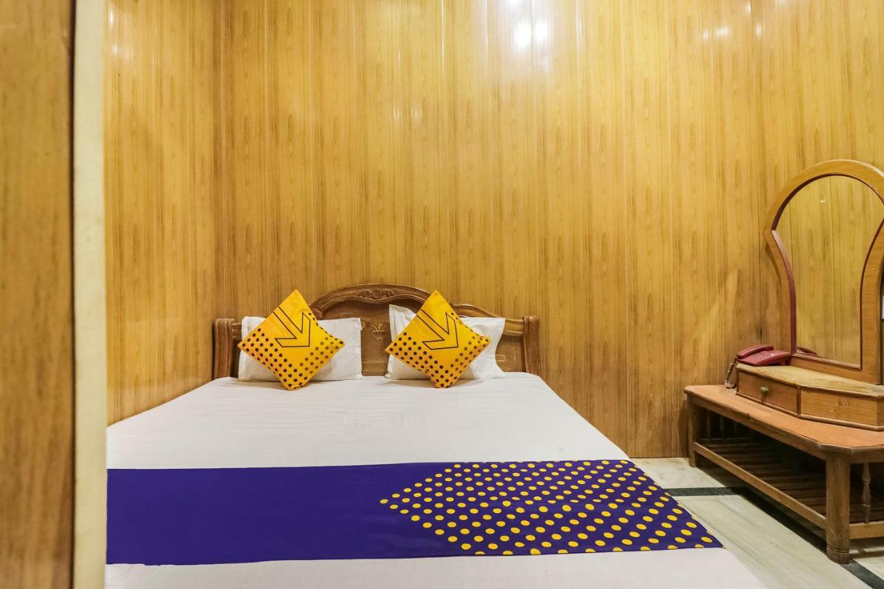 SPOT ON 65416 Hotel Classic Lucknow Esterno foto