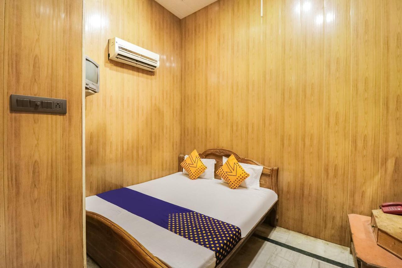 SPOT ON 65416 Hotel Classic Lucknow Esterno foto
